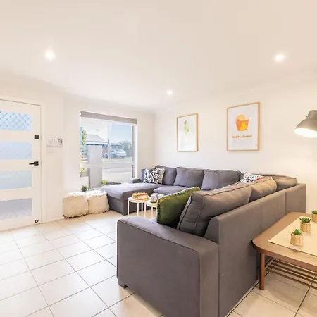 3 Davidson St - Pool , Air Con, Wi-Fi And Pet Friendly Villa Anna Bay Exterior photo